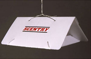 Scentry Large Plastic Delta Trap (LPD) with 2 Replacement Liners
